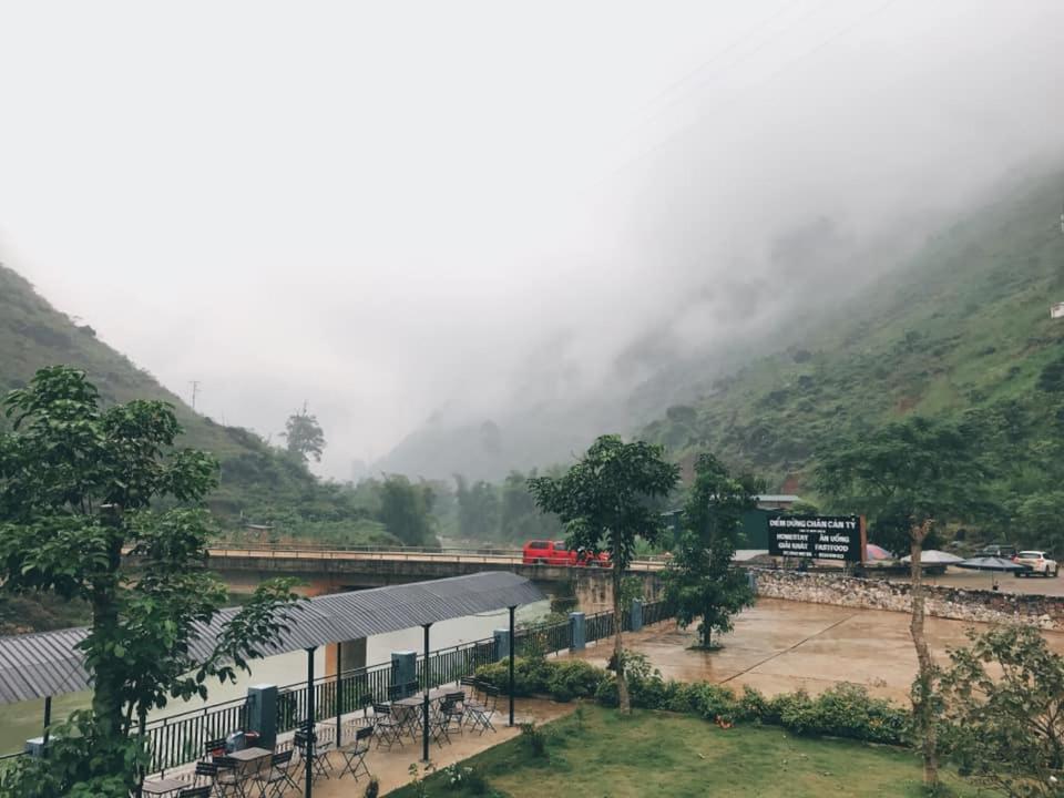 Diem Dung Chan Can Ty Ha Giang Exterior foto