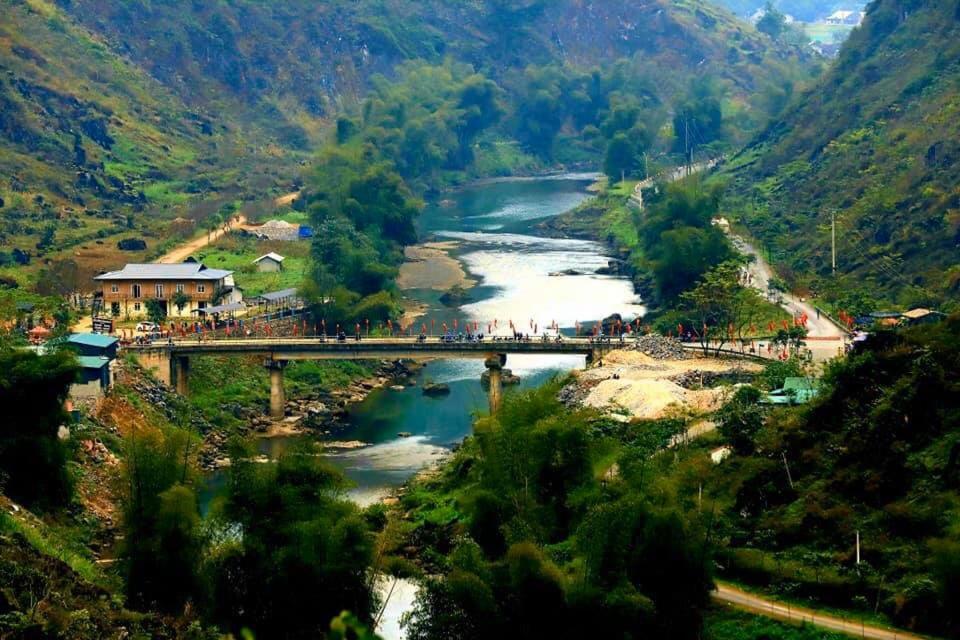 Diem Dung Chan Can Ty Ha Giang Exterior foto